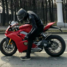 8300rpm