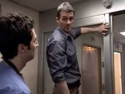 1621971639159211946 монета в замочной скважине что значит