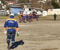 ����� ���