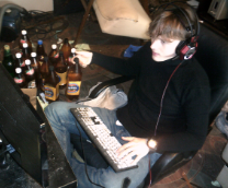 �������