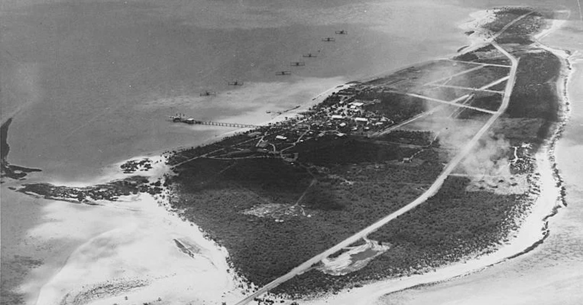 Wake island. Атолл Уэйк. Остров Уэйк битва. Битва за Уэйк 1941. Оборона атолла Уэйк.