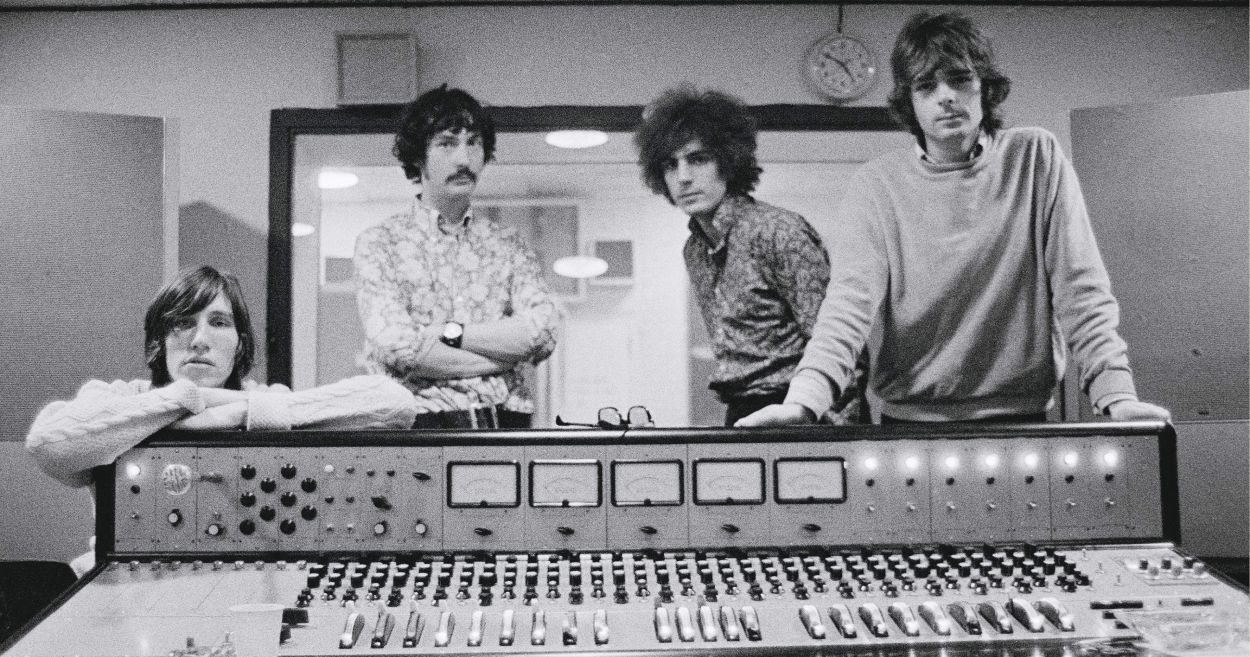 Песни группы пинк флойд. Abbey Road Studios Pink Floyd. Abbey Road студия звукозаписи Pink Floyd. Пинк Флойд в студии. Роджер Уотерс 1967.