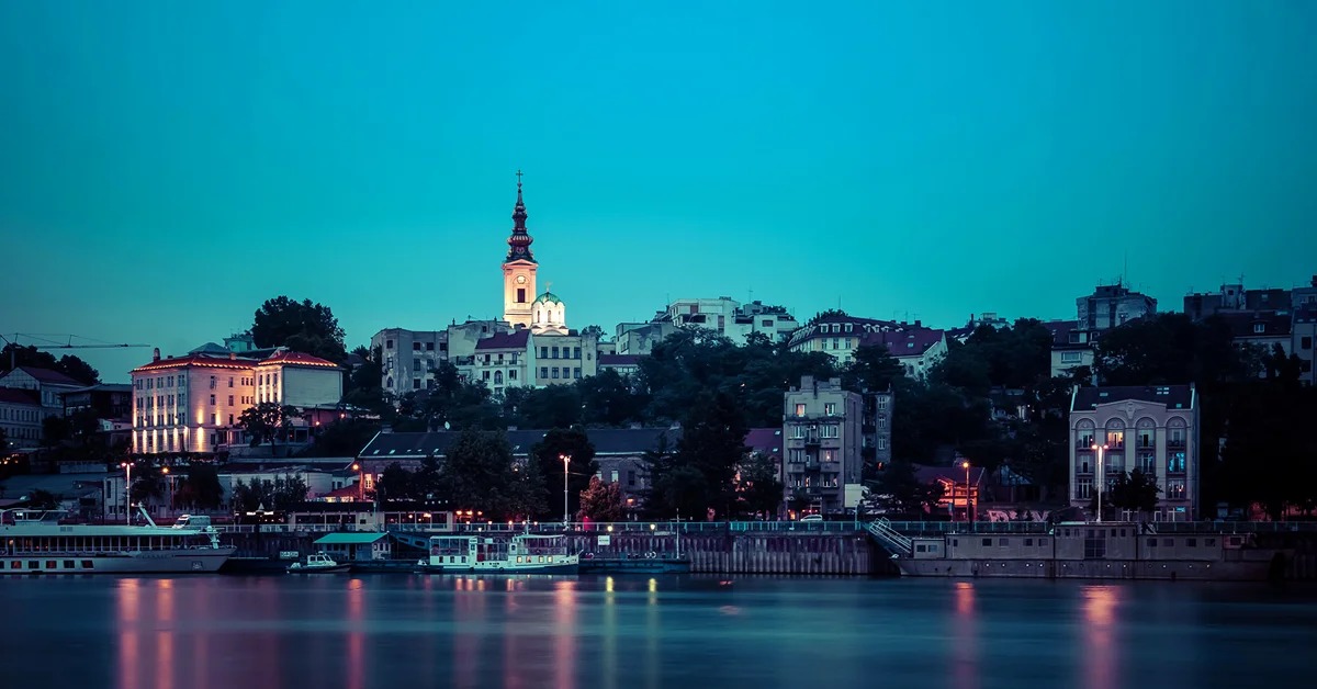 Ночным белградом. Сербия Белград. Белград фото. Река в Сербии в Белграде. Югославия столица Белград.