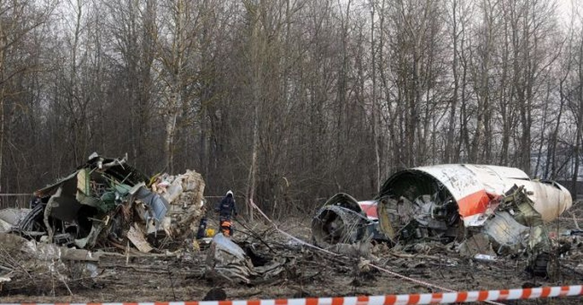 Крушение самолета смоленск. Катастрофа ту-154 в Смоленске. Авиакатастрофа под Смоленском 2010. Катастрофа в Смоленске президентского ту-154.