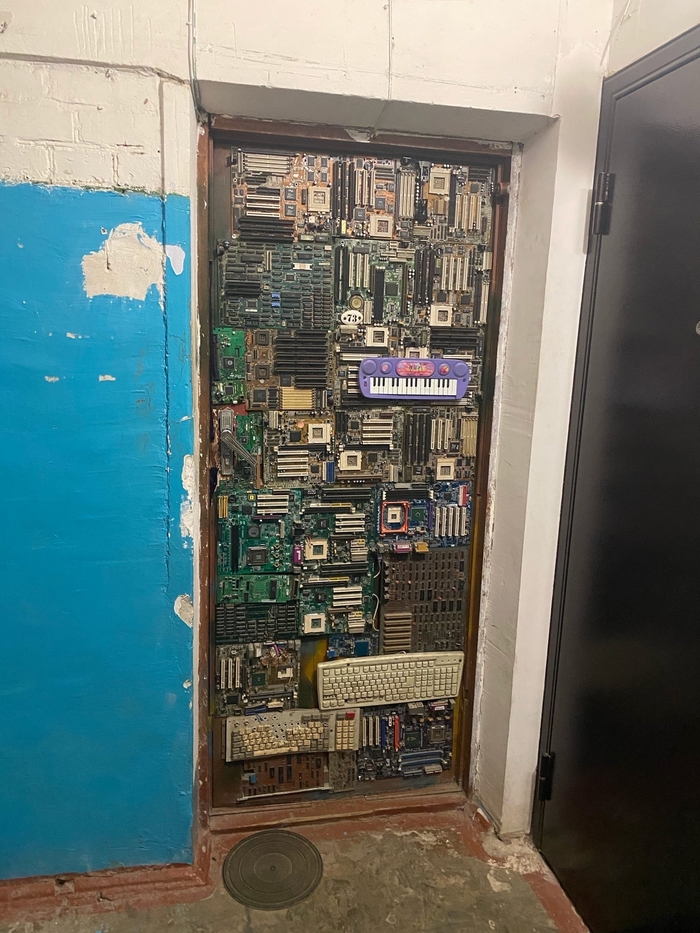 Cyberdoor , , ,  , , 