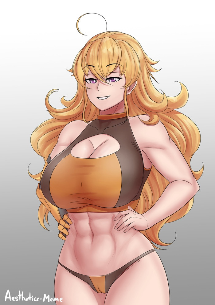 Грудастая крепышка