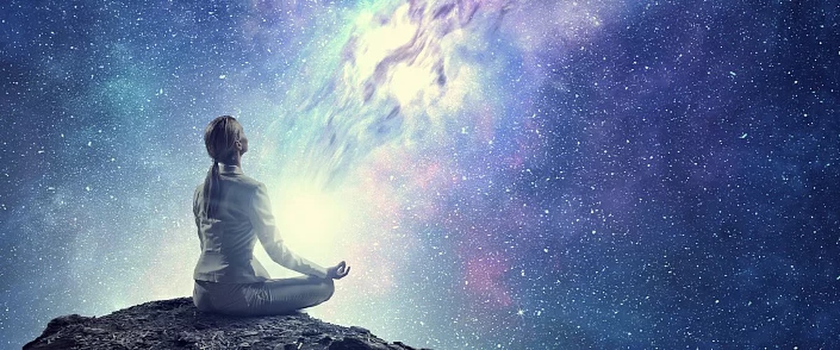 Музыка космоса для медитации. Медитация космос. Медитация Вселенная. Человек в космосе. Медитация космос Вселенная.