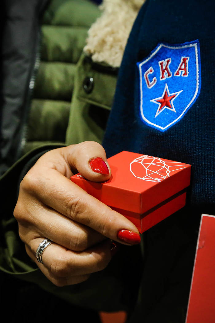 Предложение руки и сердца на хоккейном матче Матч, Хоккей, Любовь, Предложение руки и сердца, Свадьба, Длиннопост