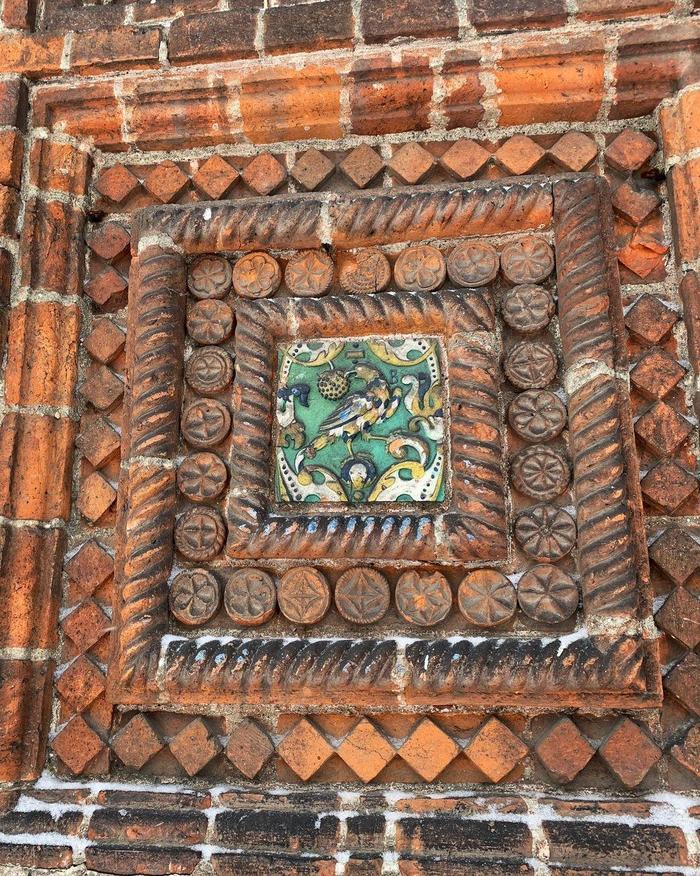 Практически заброшенный храм с 1000 рублей Заброшенное, Храм, Купюра 1000, Ярославль, Урбанфото, Урбанфакт, Длиннопост Практически заброшенный храм с 1000 рублей Заброшенное, Храм, Купюра 1000, Ярославль, Урбанфото, Урбанфакт, Длиннопост