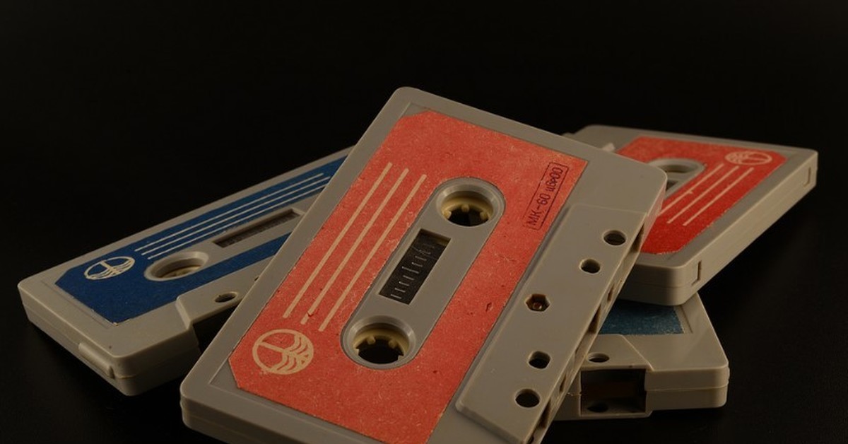Кассеты ссср. Аудиокассеты Протон МК 60. МК-60 кассета. Кассета Протон. Компакт кассеты в СССР.