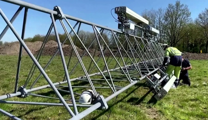 В Германии россиянин, украинец и белорус попали в реанимацию после неудачной попытки снести 5G-вышку