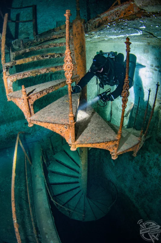 Подводный мир в затопленной шахте по добыче опалов Подводный мир, Шахта, Опал, Длиннопост