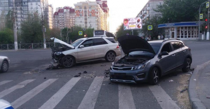 Один точно ехал на красный...