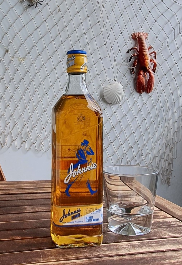 Недавно открыл для себя новый виски «Blonde» в линейке «Johnnie Walker»