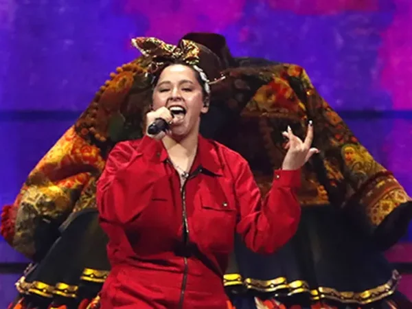 Манижа попала в десятку