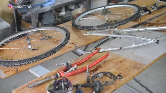 Делаю прозрачный велосипед Эпоксидная смола, Велосипед, Своими руками, Видео, Длиннопост, Рукоделие с процессом