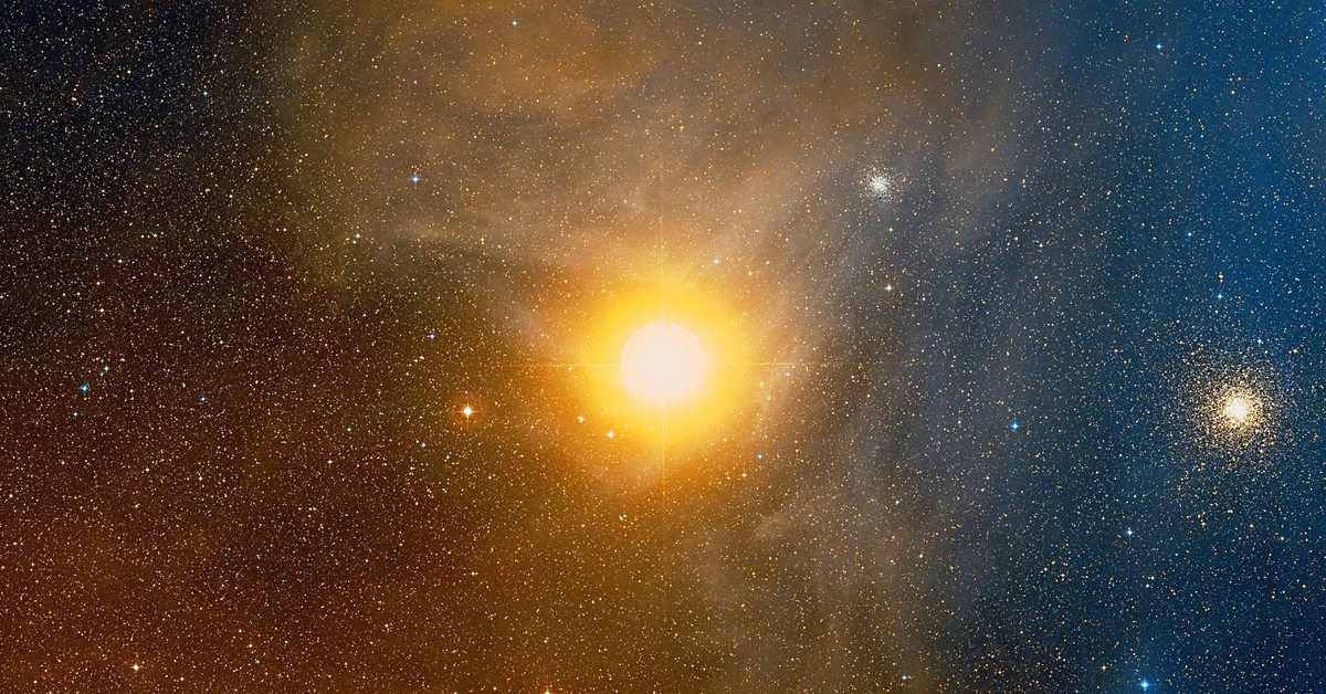 Золотые словно звезды. Антарес звезда. Антарес в созвездии скорпиона. Красный сверхгигант Антарес. Сверхгигант в созвездии скорпиона Антарес.
