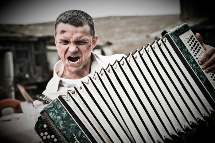        ..    ......    !!!!!!!!!!  