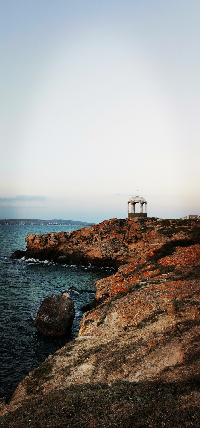 Ротонда в Щелкино, Крым