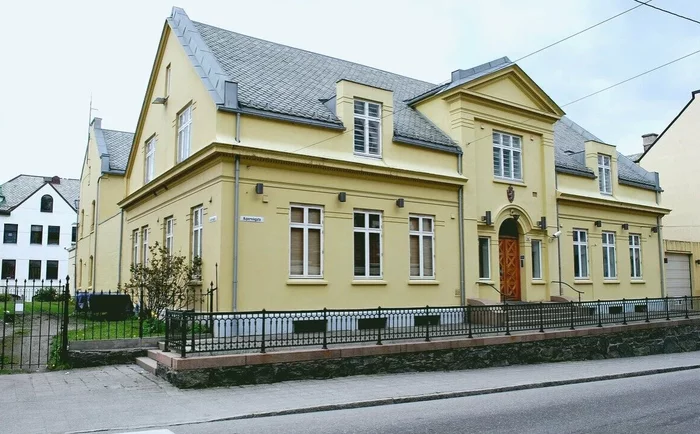 Норвежская тюрьма. Что на самом деле представляет из себя быт заключенного? Норвегия, Европа, Общество, Тюрьма, Качество жизни, Видео, Длиннопост Норвежская тюрьма. Что на самом деле представляет из себя быт заключенного? Норвегия, Европа, Общество, Тюрьма, Качество жизни, Видео, Длиннопост