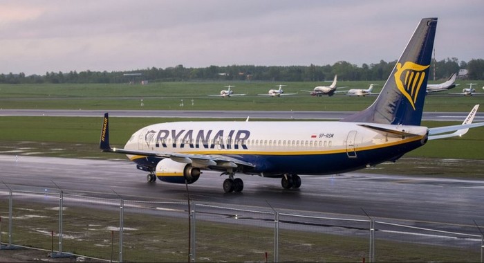  :        Ryanair    , , , , Ryanair, 