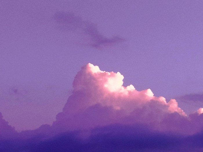 А на небесах сегодня сладкую вату дают!