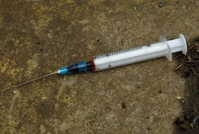 Ответ на пост «Пошёл я утром на работу...» Утро, Почтовый ящик, Шприц, Наркотики, Ответ на пост