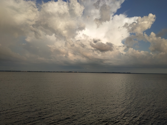 Вечер у Каховского водохранилища