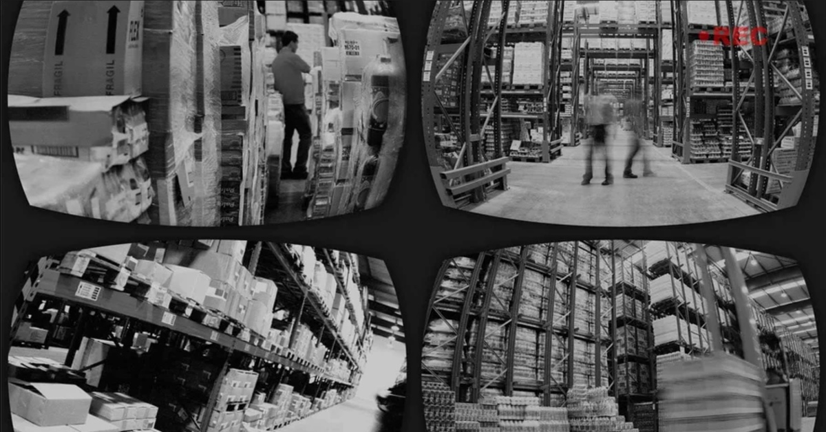 первые камеры видеонаблюдения. камера наблюдения. камеры видеонаблюдения на улице. поворотный механизм камеры видеонаблюдения схема. камера видеонаблюдения на доме.