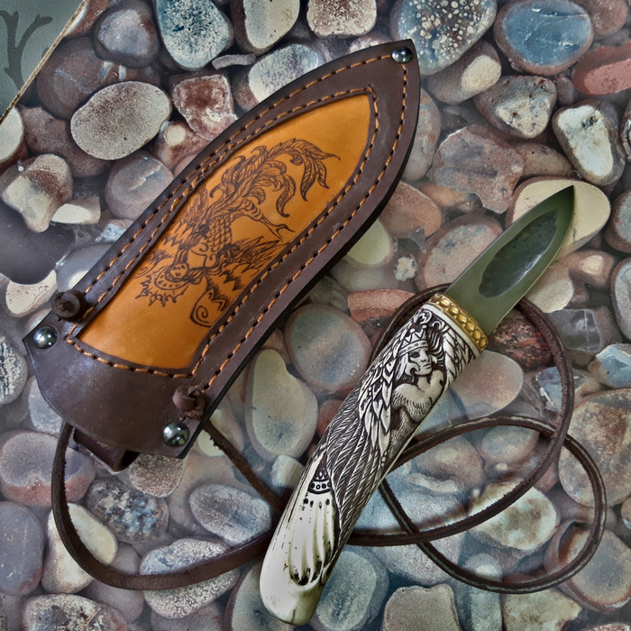 Пара ножей в славянской тематике Нож, Славянская мифология, Алконост, Рога, Резьба по кости, Ковка, Пирография, Длиннопост, Рукоделие без процесса