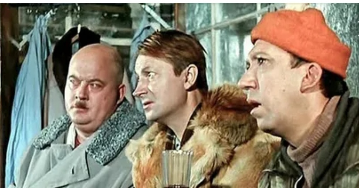 До нас. Всё уже украдено до нас. Все украдено до нас операция ы. Все уже украдено до нас картинки