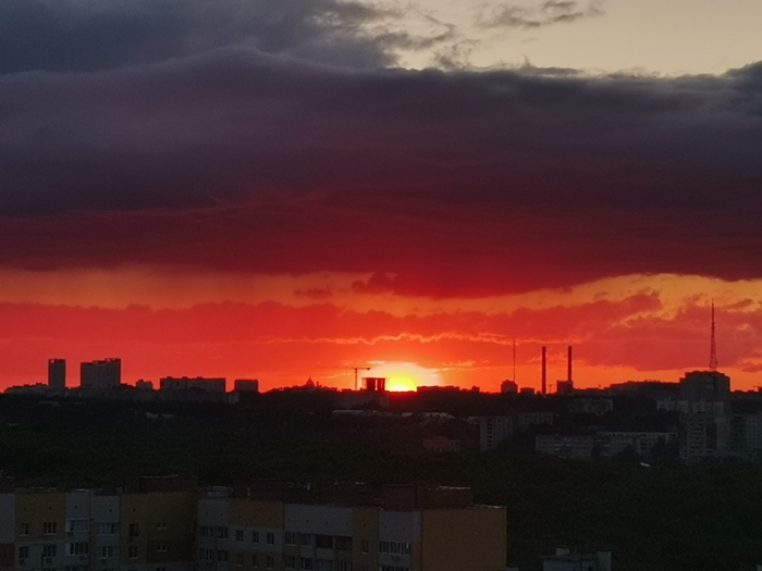 Закат в городе Н