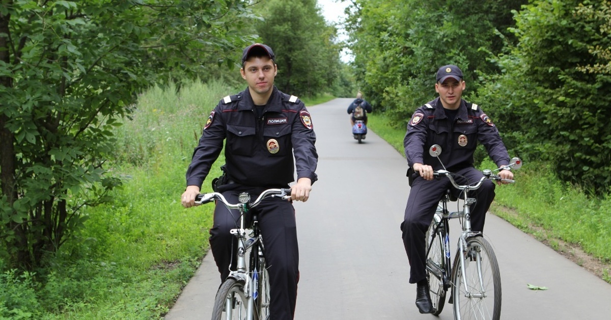 Догнать велосипед. Полиция на велосипедах. Велосипед милиция. Полицейские велосипедисты. Велосипедная полиция в России.
