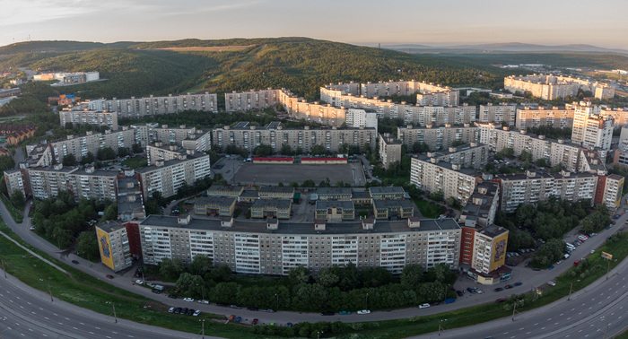 Длинный дом в мурманске фото самый