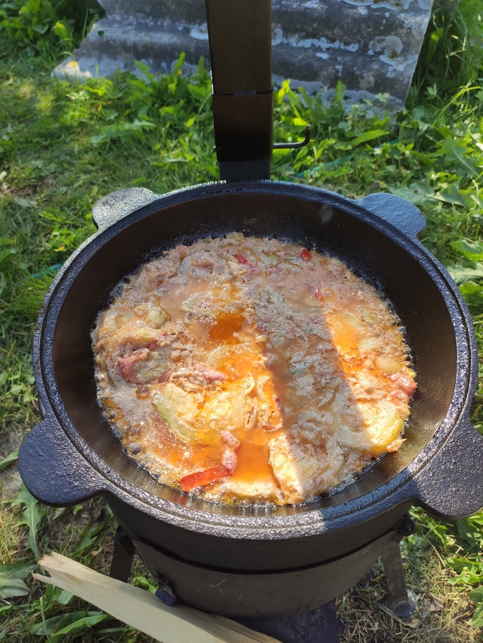 блюда с кабачками в казане на костре. Смотреть фото блюда с кабачками в казане на костре. Смотреть картинку блюда с кабачками в казане на костре. Картинка про блюда с кабачками в казане на костре. Фото блюда с кабачками в казане на костре