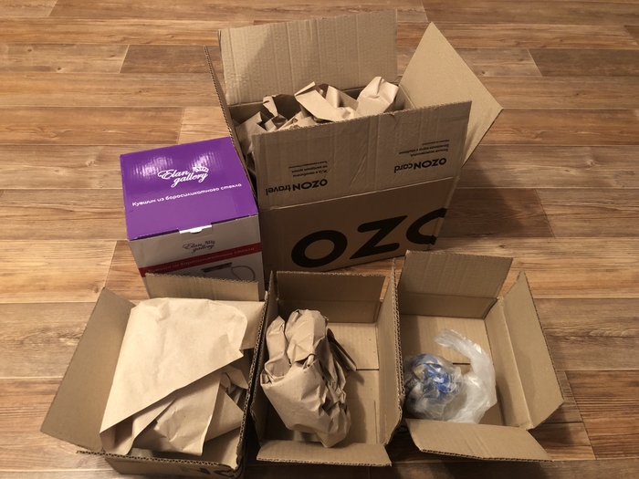 Озон, хватит присылать с заказами мусор!