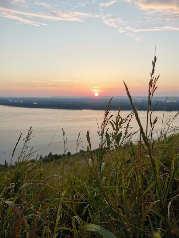 Рассвет над Волгой