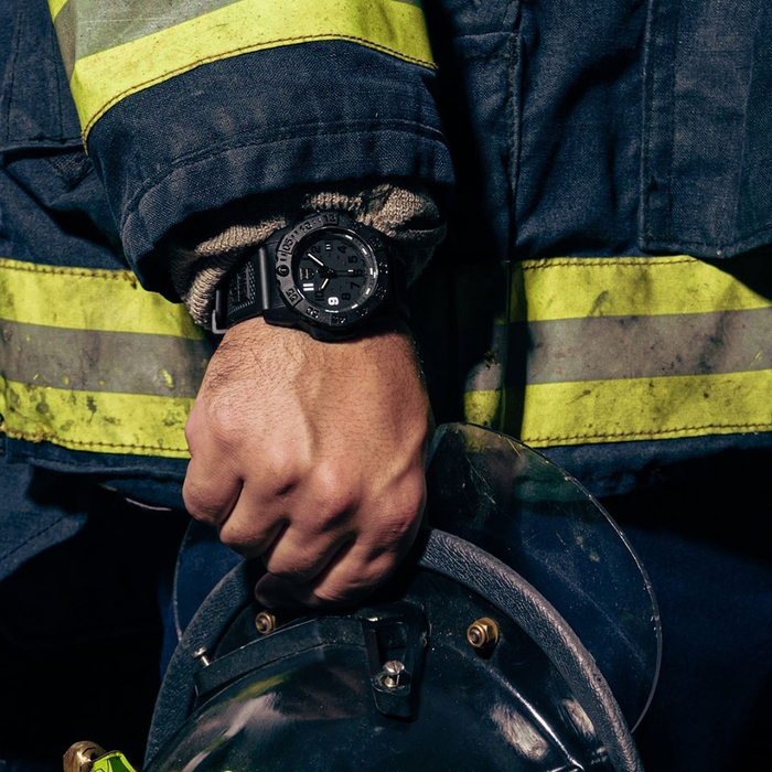 NEVER FORGET.   Luminox,   11  ,  ,  , , 