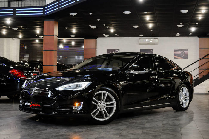 Умельцы починили Tesla Model S за 5 тысяч долларов, тогда как сама компания требовала 23 тысячи Tesla, Ремонт, Экономия