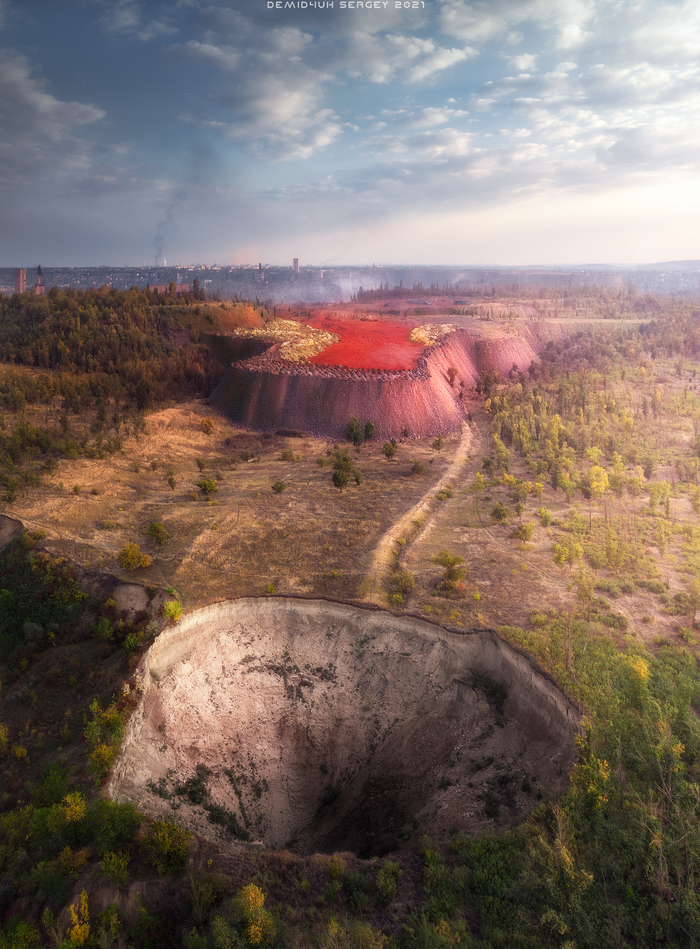 Яркий пример того, что если где-то прибыло, то где-то убыло)