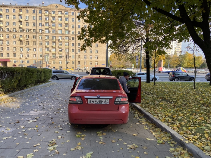 Пусть страна знает своих героев Дураки и дороги, Авто