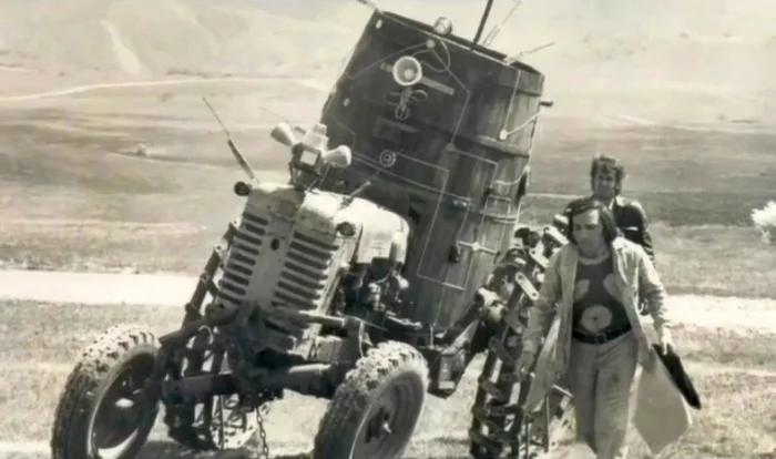 Немножко ностальгии 60: за кадром Кин-дза-дза! Георгий Данелия, Кин-Дза-Дза!, Евгений Леонов, Станислав Любшин, Юрий Яковлев, Актеры и актрисы, За кадром, Фото со съемок, Длиннопост, Советское кино, Видео