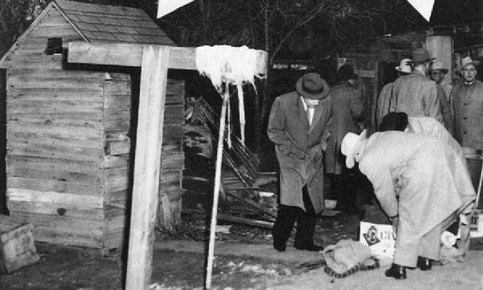 тэн коды в сша полиции. 1634141704194698565. тэн коды в сша полиции фото. тэн коды в сша полиции-1634141704194698565. картинка тэн коды в сша полиции. картинка 1634141704194698565. Коды состояний. CODE 0: Самый приоритетный вызов, обычно объявляется, когда офицер/офицеры на земле ( ранены/убиты ), все юниты не имеют права игнорировать данный вызов, они должны бросить все свои дела и отправиться по коду. (Ложное объявление кода 0 влечет за собой наказание, вплоть до увольнения)CODE 1: Вызов, приоритетнее Кода 3, обычно объявляется, когда по офицерам открыт огонь.CODE 2: Мало приоритетный вызов, без сирен и мигалок.CODE 3: Высоко приоритетный вызов, с сиреной и мигалками.CODE 4: Помощь не требуется.CODE 5: Опасная ситуация.CODE 6: Задерживаюсь на локации.CODE 7: Ухожу на обеденный перерыв.