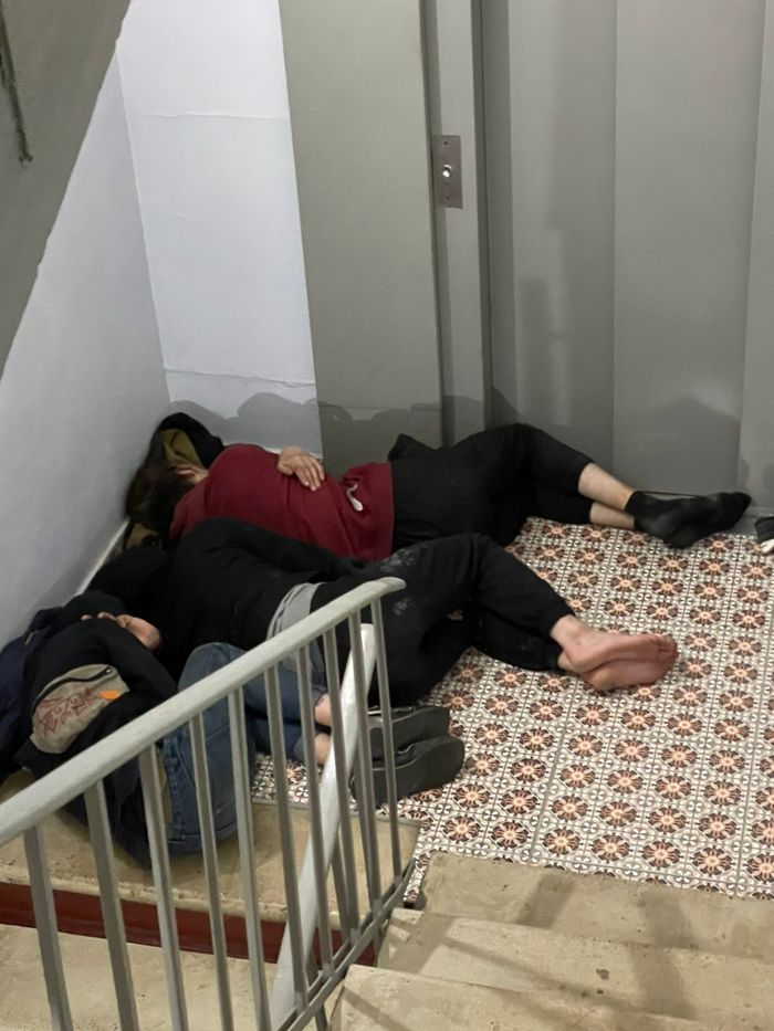чем облить скамейку чтобы алкоголики не сидели. 1634104150179722978. чем облить скамейку чтобы алкоголики не сидели фото. чем облить скамейку чтобы алкоголики не сидели-1634104150179722978. картинка чем облить скамейку чтобы алкоголики не сидели. картинка 1634104150179722978.