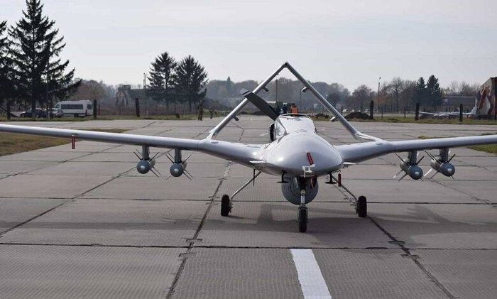 Турецкие СМИ: Россия в шоке после применения Bayraktar TB2 на Донбассе