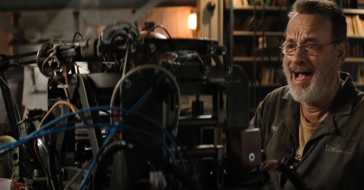 Финч. Финч (2021) Finch. Finch 2021 Tom Hanks. Finch фильм 2021. Финч 2021 том Хэнкс.