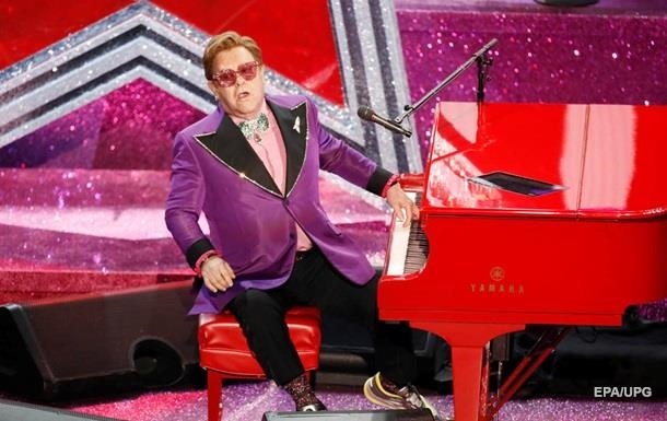 Элтон Джон совершит мировой тур