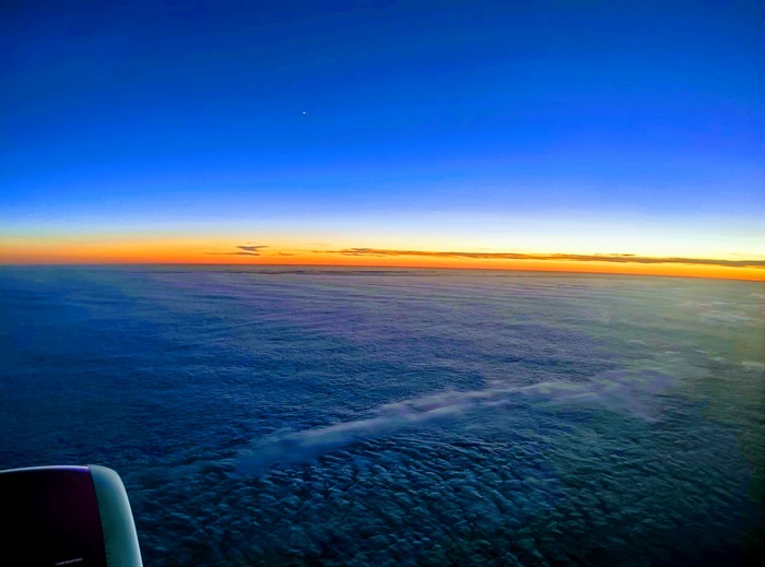 Закат, звезда, облака