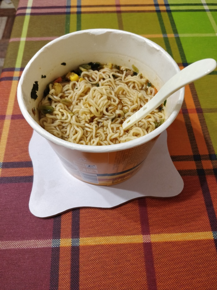 Лапша Kang Shi Fu (Master Kong) со вкусом тушёных свиных рёбрышек Еда, Лапша, Доширак, Доширакология, Проба, Длиннопост