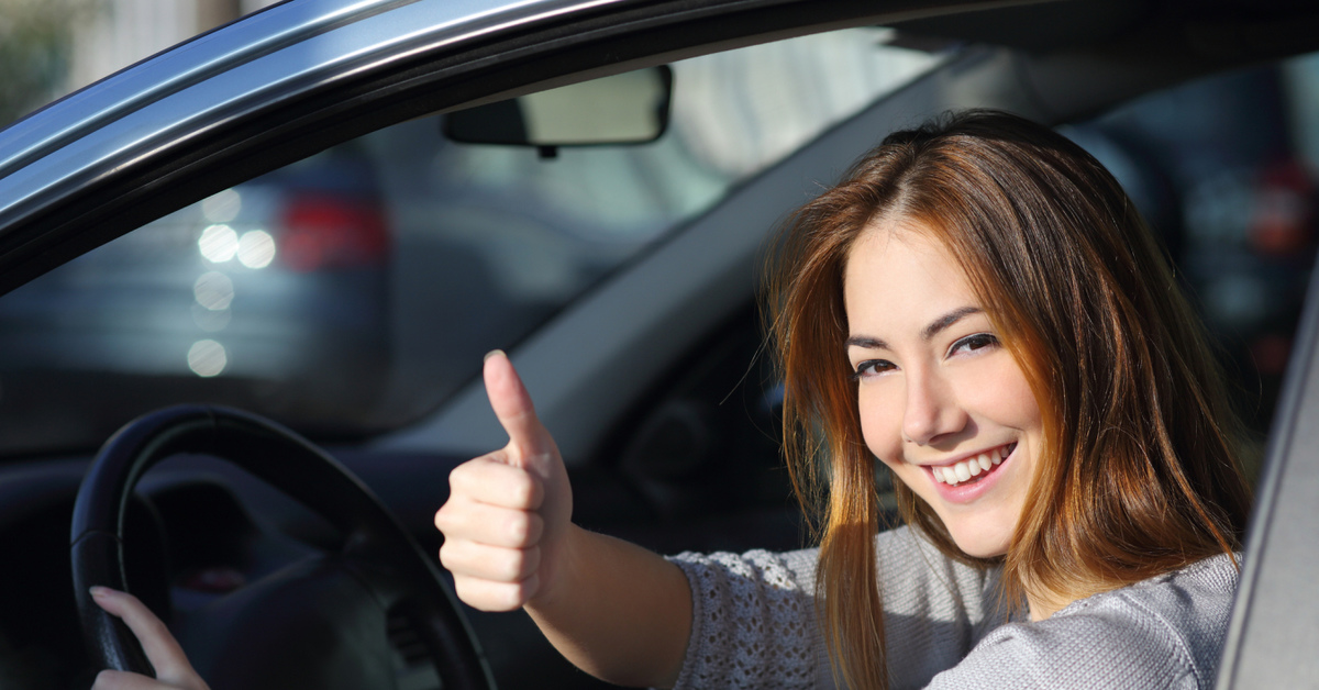 Study car. Женщина в автомобиле. Девушка водитель. Вождение автомобиля. Машины для женщин.